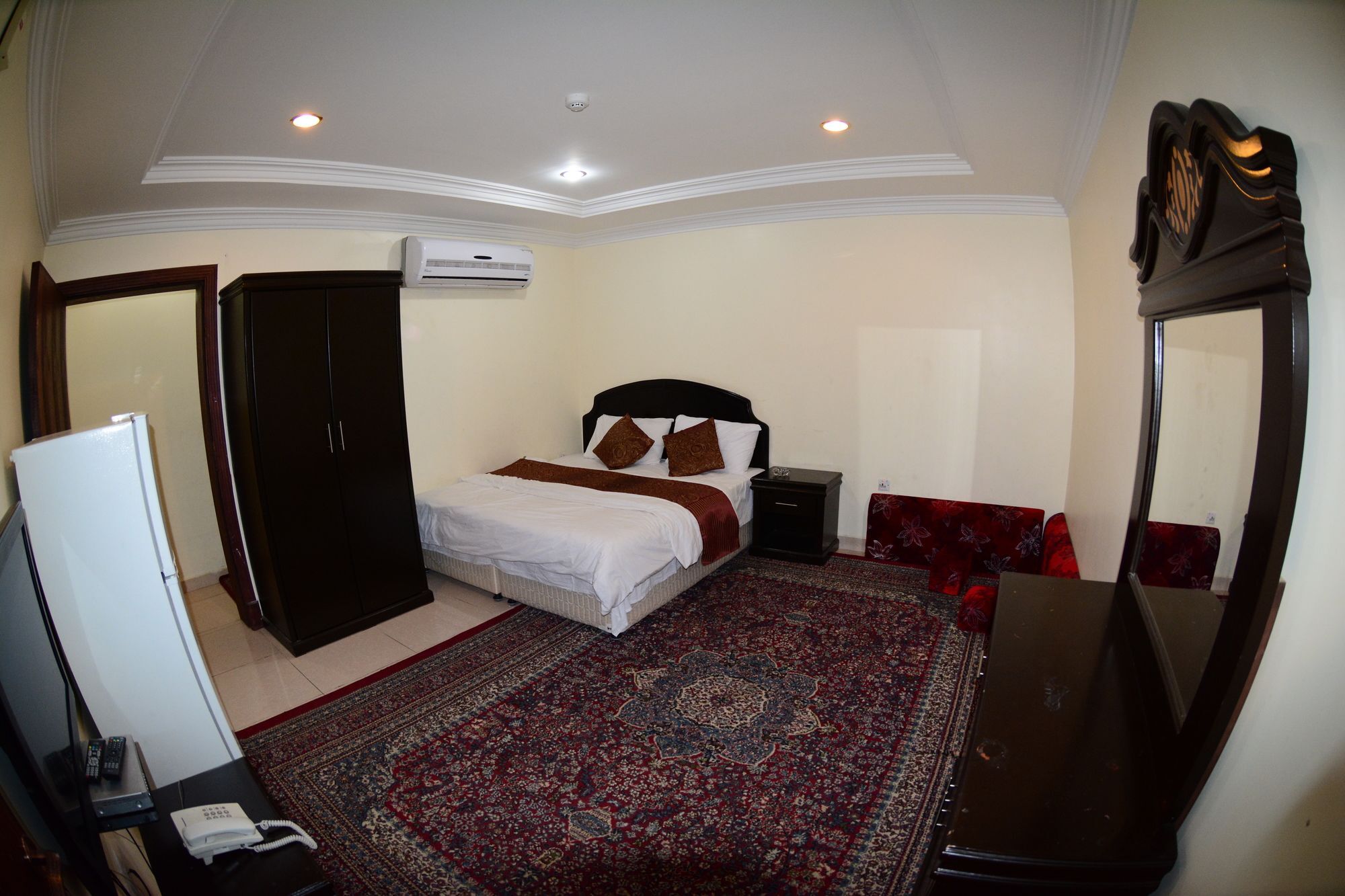 Al Eairy Apartment- Dammam 3 Al Mubarakiyah Экстерьер фото